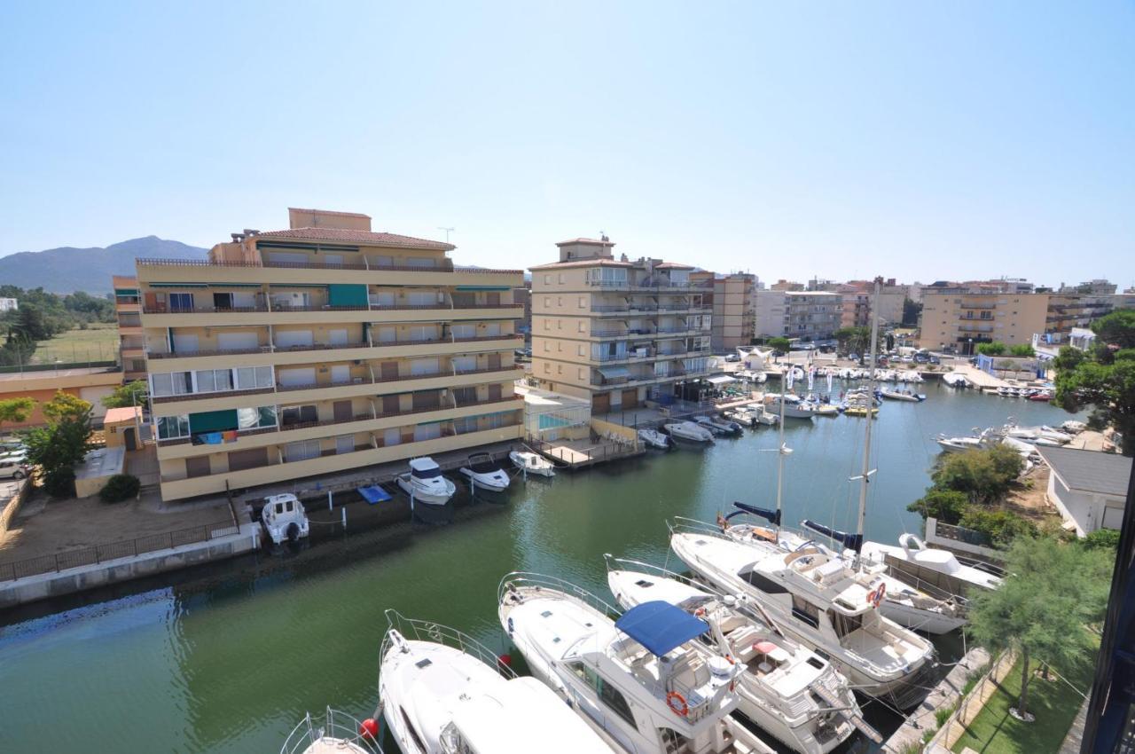 Rnet - Apartments Roses Port Trebol Bagian luar foto