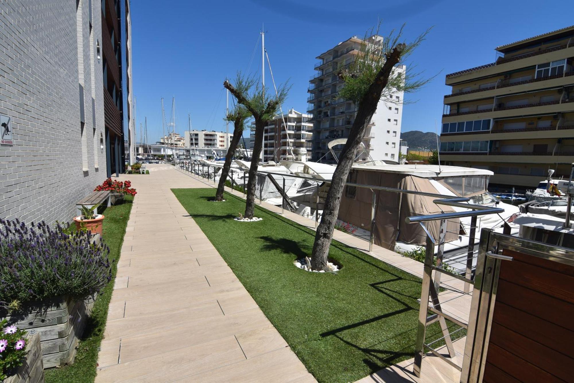 Rnet - Apartments Roses Port Trebol Bagian luar foto